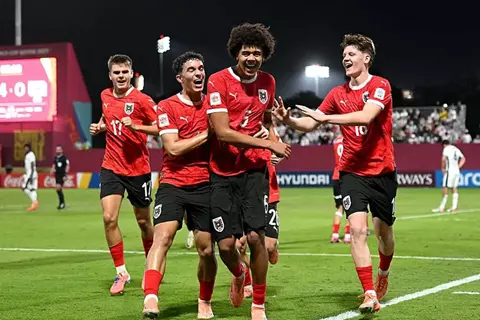  منتخب النمسا يُقصي اليابان ويتأهل لنصف نهائي كأس العالم للناشئين